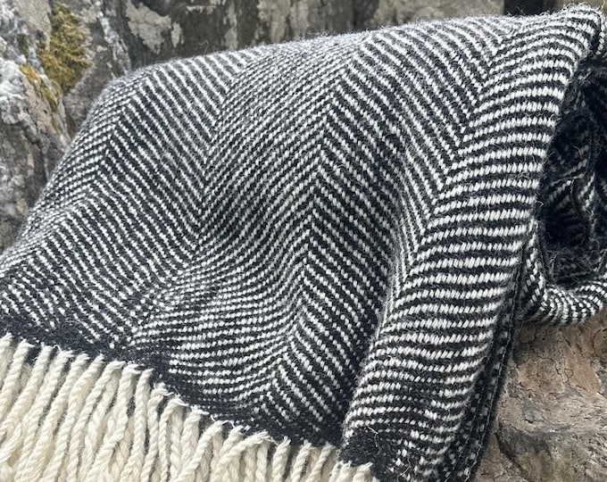 Handloomed Heavy Blanket/Throw - Large Herringbone Pattern - 100% Pure New Wool - with Teasels -Black/White - HANDMADE IN IRELAND