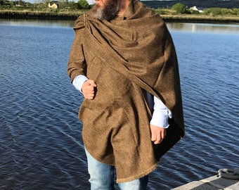 Irish Donegal tweed ruana, cape, wrap, arisaid - brown / bronze herringbone - 100% Pure New Wool - unisex - HANDMADE IN IRELAND