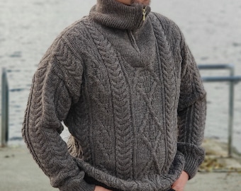 Irischer Bio Aran Half-Zip Pullover - Dark Jacob - Ungefärbt - 100% Schurwolle - Grobstrick und schwer- Proper Aran Pullover - MADE IN IRELAND