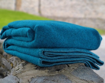 Queen Size Wool Blanket - Atlantic Teal - 90″ x 100″ (229 x 254 cm) - 100% Pure New Irish Sheep Wool - Thick & Heavy - MADE IN IRELAND