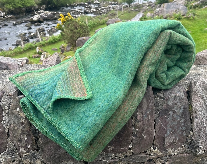 Luxurious Heavy 100% Pure New Irish Wool Blanket – Mulesing-Free, Handcrafted in Ireland – 90" x 100" ( 228cm x 254cm) - Queen Size Throw