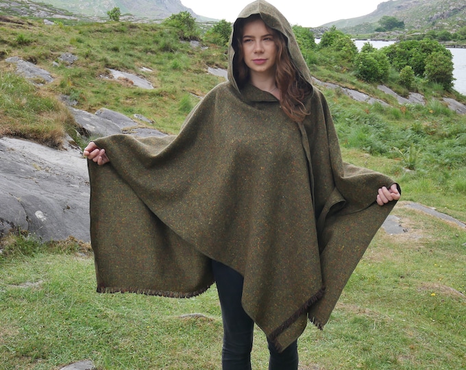 Irish Donegal Tweed Wool Hooded Ruana, Wrap, Cape, Arisaid  - Speckled Forest Green -100% Pure New Wool- Limited Stock - HANDMADE IN IRELAND