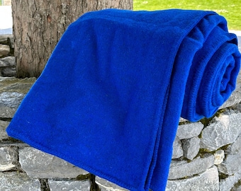 Queen Size Wool Blanket - Royal Blue - 90″ x 100″ (229 x 254 cm) - 100% Pure New Irish Wool - Thick & Heavy - MADE IN IRELAND