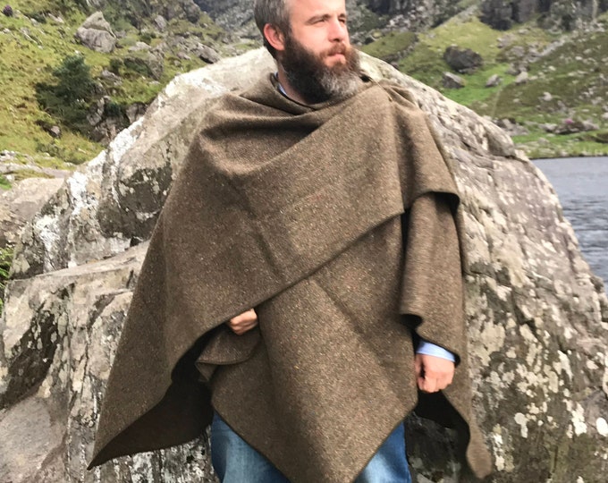 Irish Donegal Tweed Wool Ruana, Wrap, Cape, Cloak - Speckled Brown - /HEAVY TWEED/ - 100% Pure New Wool - Unisex - Handmade in Ireland