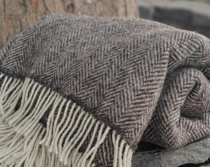 Natural Eco UNDYED Wool Blanket / Throw - 52" x 75" (132 x 190cm) - 100% Pure New Wool - Dark Grey Herringbone - MADE In IRELAND