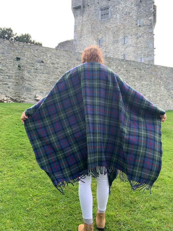 Irish Pure Lambswool merino Wool Cape Ruana Wrap Cloak 100