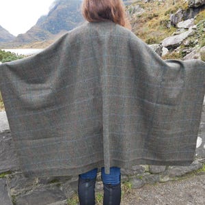 Irish Donegal Tweed Wool Cape, Ruana,rectangle Cloak moss Green ...