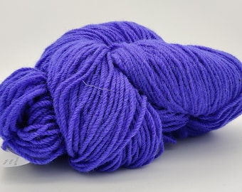 Authentic Aran Knitting Wool - bright purple - 200g/365yards - 100% pure new wool - MADE IN IRELAND