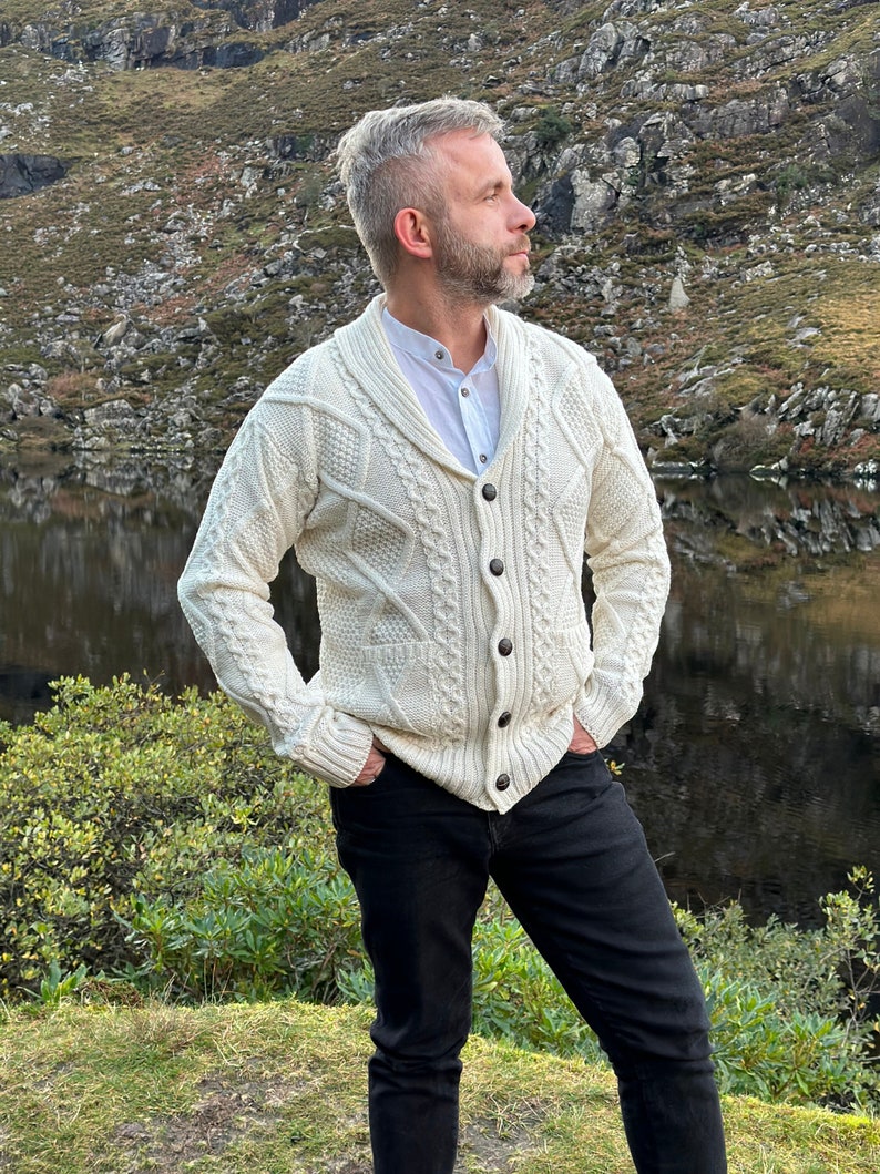 Mens Aran Cardigan - Irish Cardigan - Natural White
Buttoned Cardigan
Wool Cardigan