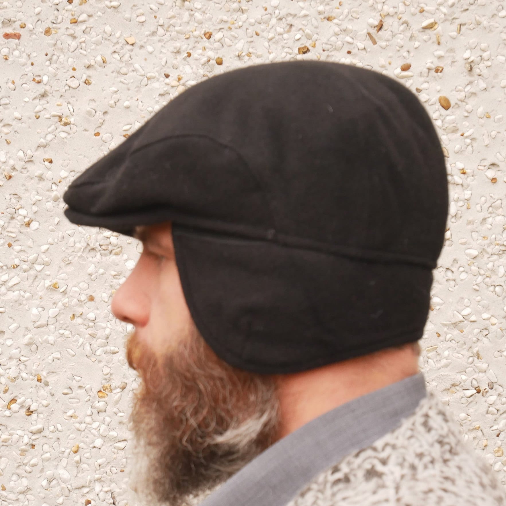 Traditional Irish tweed flat cap with optional/foldable ear flaps ...