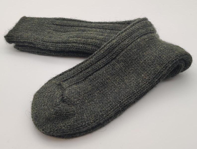 Irish thick organic wool socks Snug socks in 100% pure new organic wool from Irish sheep hiking socks dark green MADE IN IRELAND image 3
