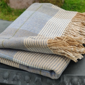 Luxurious Supersoft Lambswool Blanket/Throw - Cream/Taupe/Denim Check - 137x180 cm (54x71'') - 100% Pure New Lambswool - MADE IN IRELAND