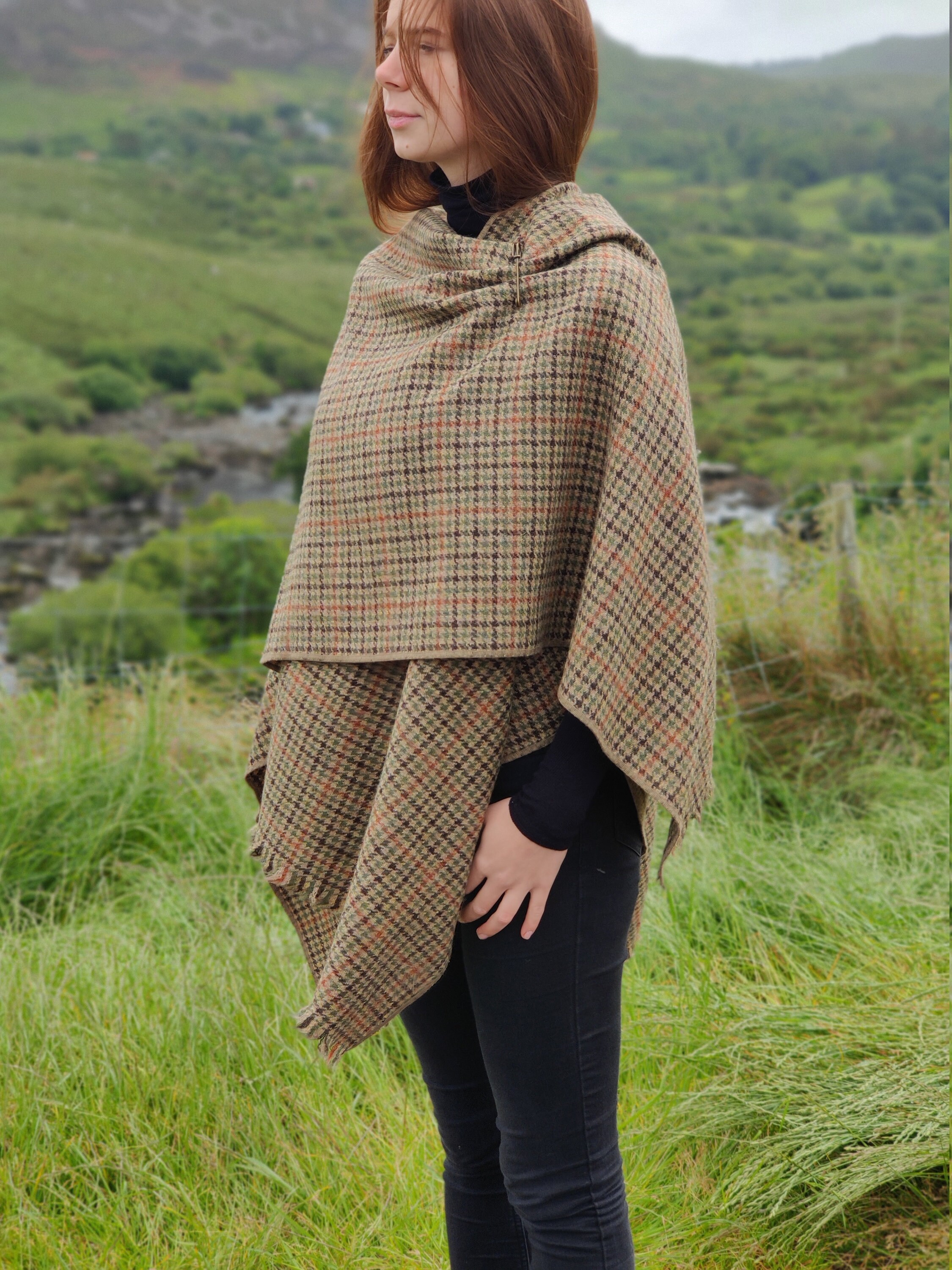 Irish Donegal Tweed Cape / Rectangle Cloak / Ruana - beige/green/black ...