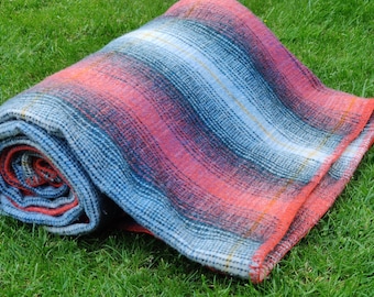 King / Queen Size Wool Blanket - Shadow Check - 90″ x 100″ (228 x 254 cm) - 100% Pure New Irish Wool - Thick & Heavy - MADE IN IRELAND