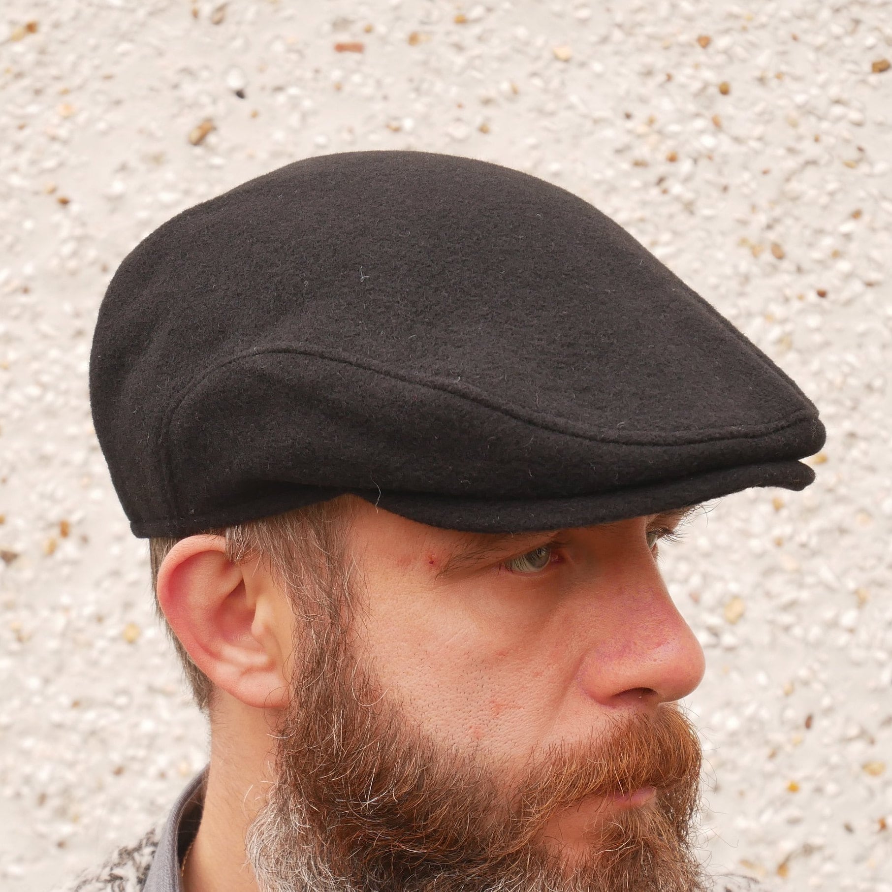 Traditional Irish tweed flat cap with optional/foldable ear flaps