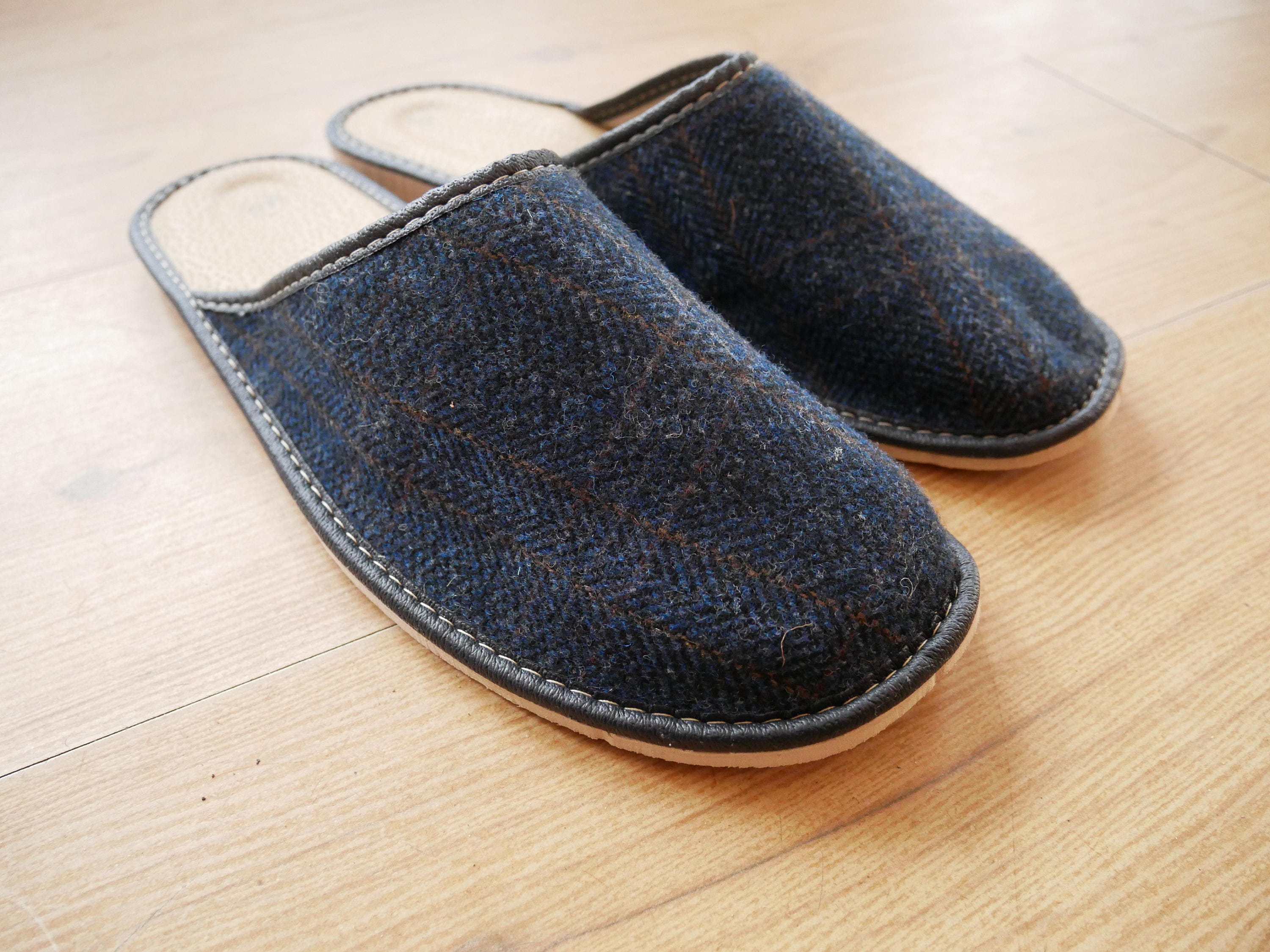 pure leather slippers