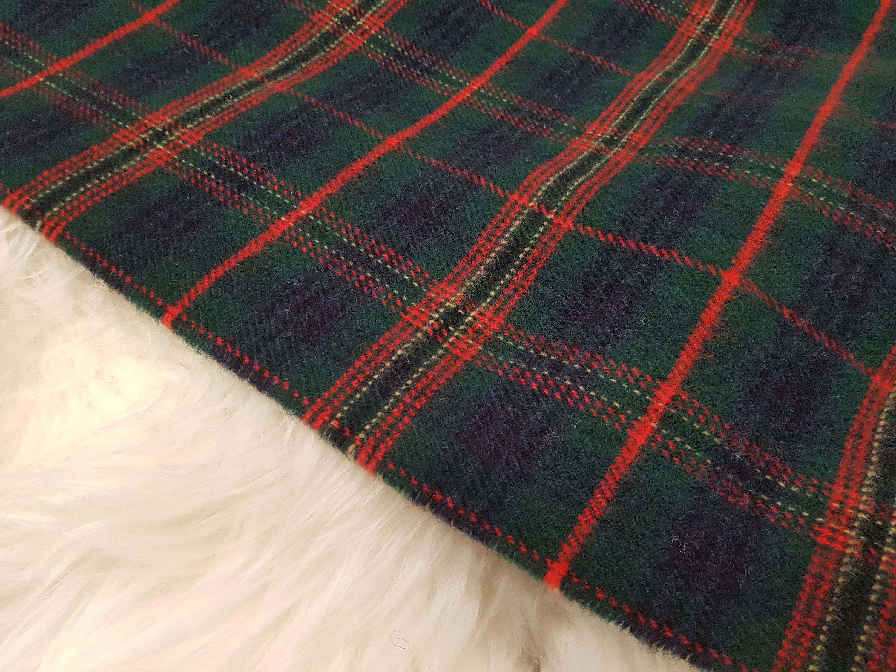 Irish tartan / plaid check blanket / sofa throw 50/50 merino wool
