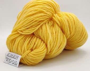 Authentic Aran Knitting Wool - banana yellow - 200g/365yards - 100% pure new wool - MADE IN IRELAND