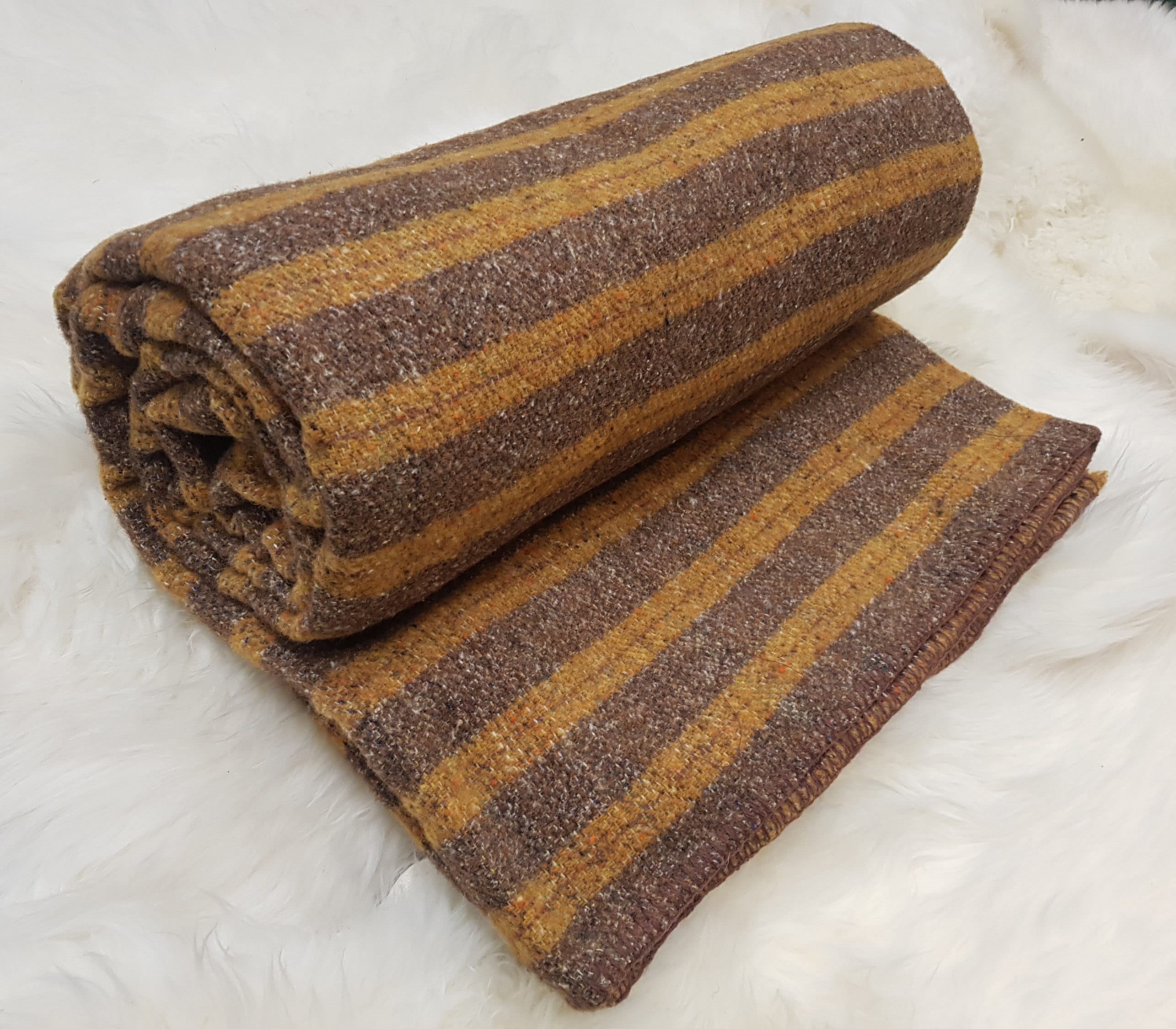 Pure new wool Queen size bed throw/blanket -chunky&heavy yellow/brown