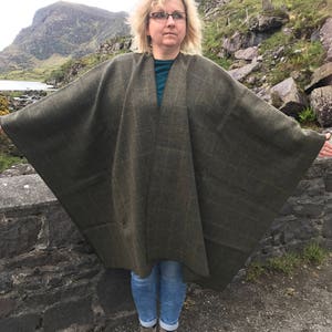 Irish Donegal Tweed Wool Ruana, Cape Green With Yellow Overcheck 100% Pure New Wool Limited Stock Unisex HANDMADE IN IRELAND image 4