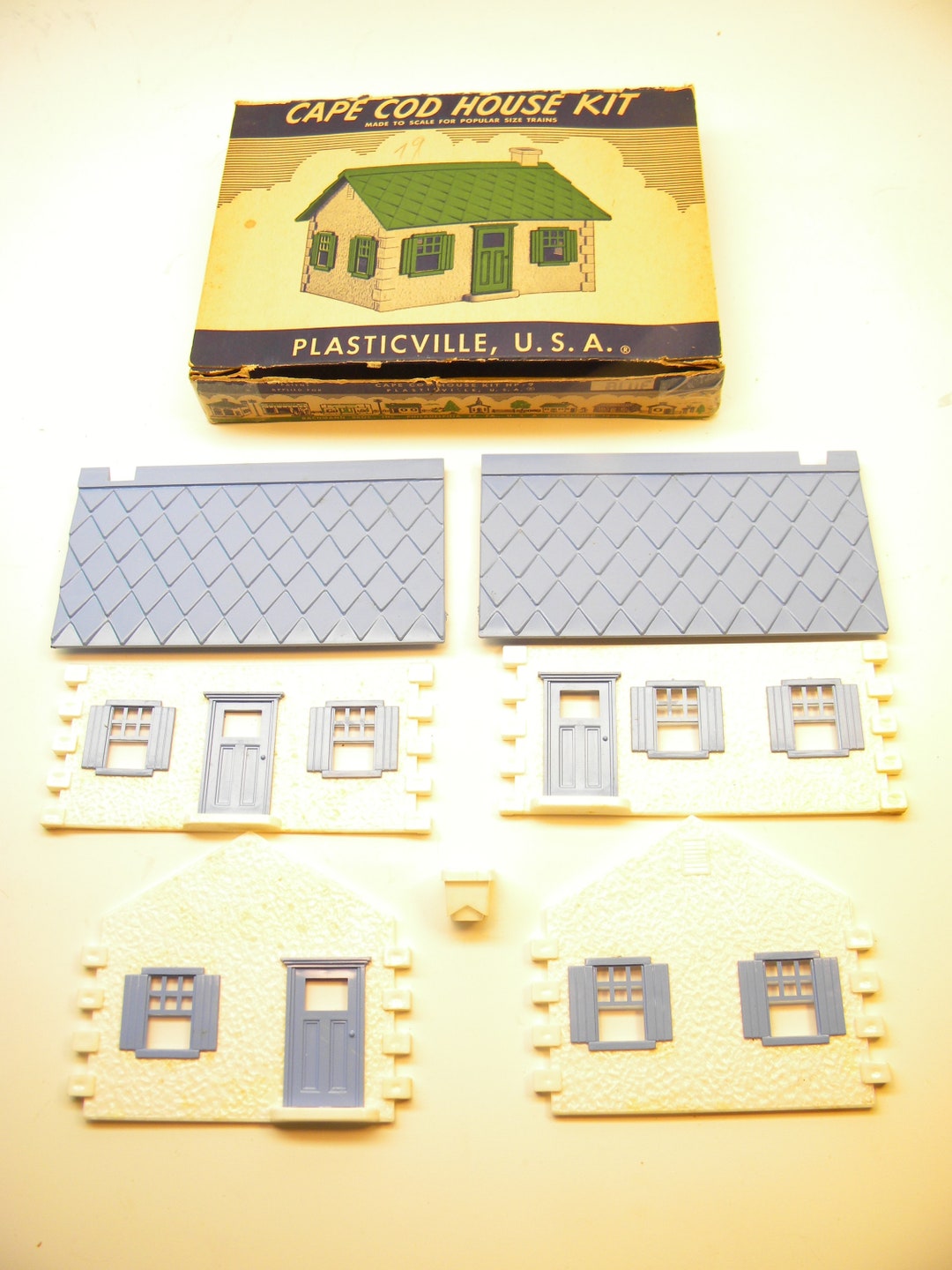 Plasticville HP9 Cape Cod House Blue and White Version Original 1950's