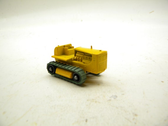 Lesney Matchbox #8 Caterpillar Tractor 1964-1966 in Original