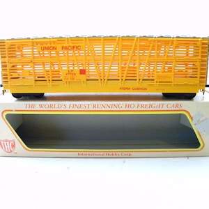 IHC HO 47729 Union Pacific Double Deck Stock Car