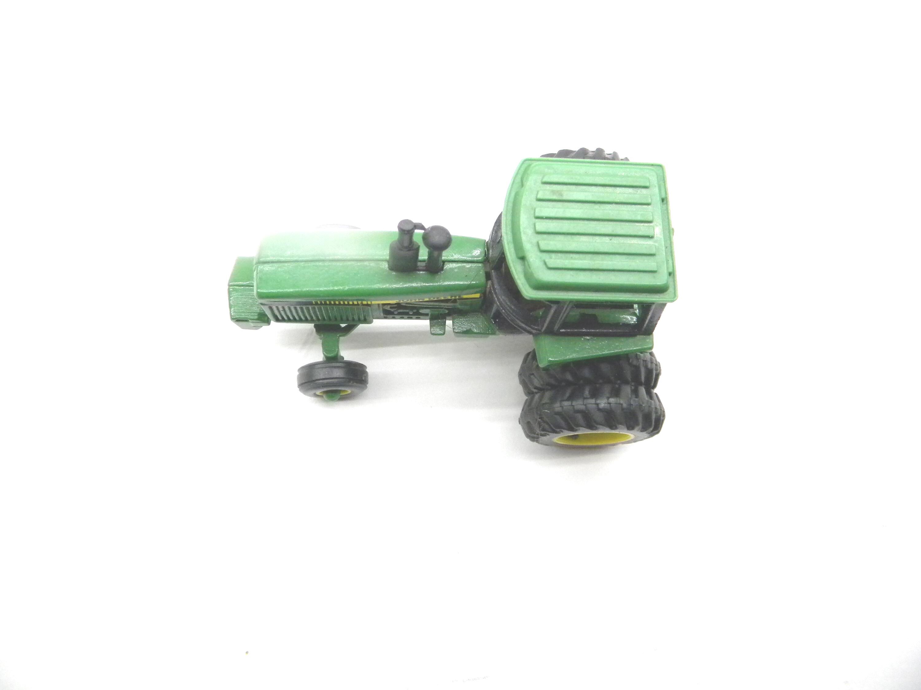 Ertl 2586D ジョンディアトラクター 1:64スケール ダイキャスト製