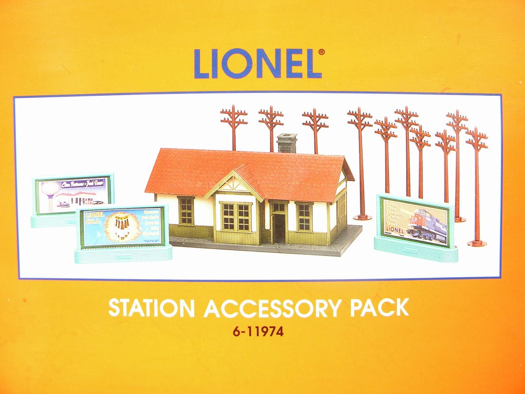 Lionel 11974 Station & Accessories Set O Gauge - Etsy