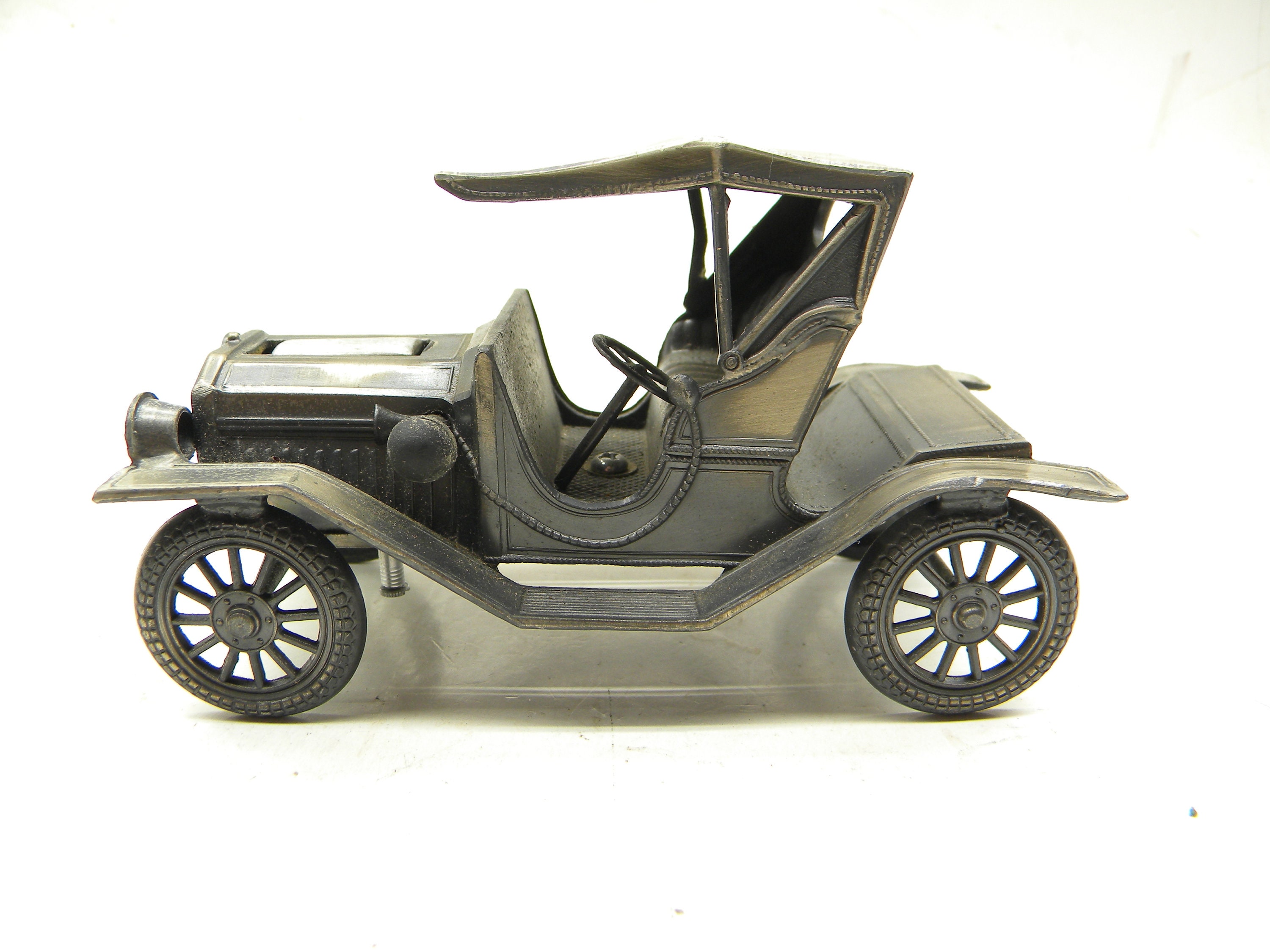 Vintage 1910 Model 