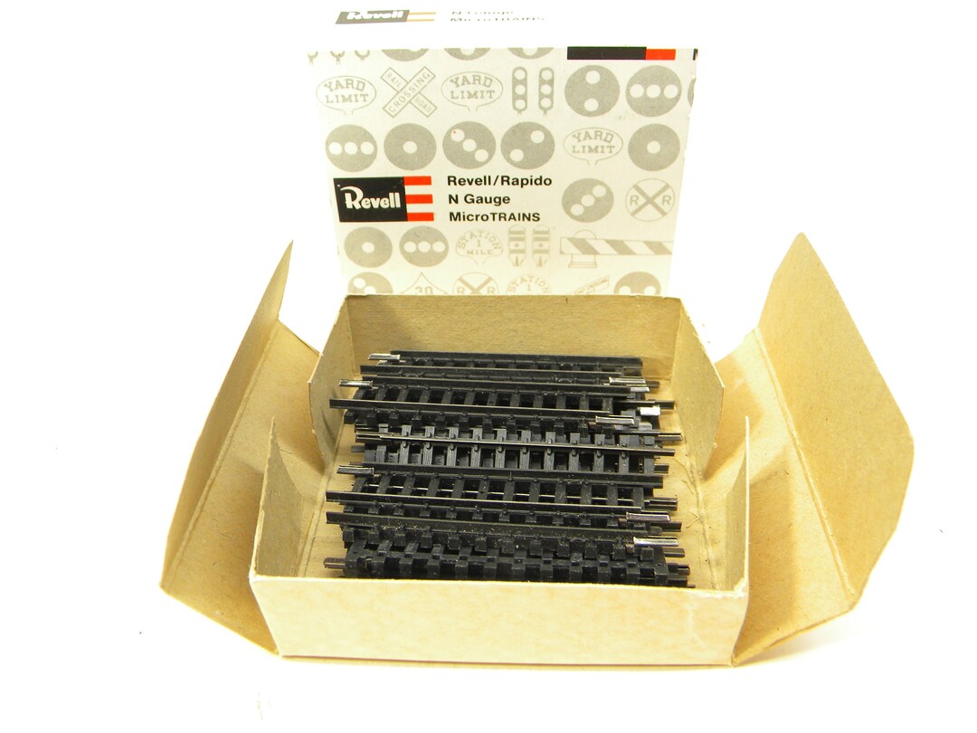 Vintage Revell/ Arnold Rapido 4103 2 1/4 Inch Straight Tracks N