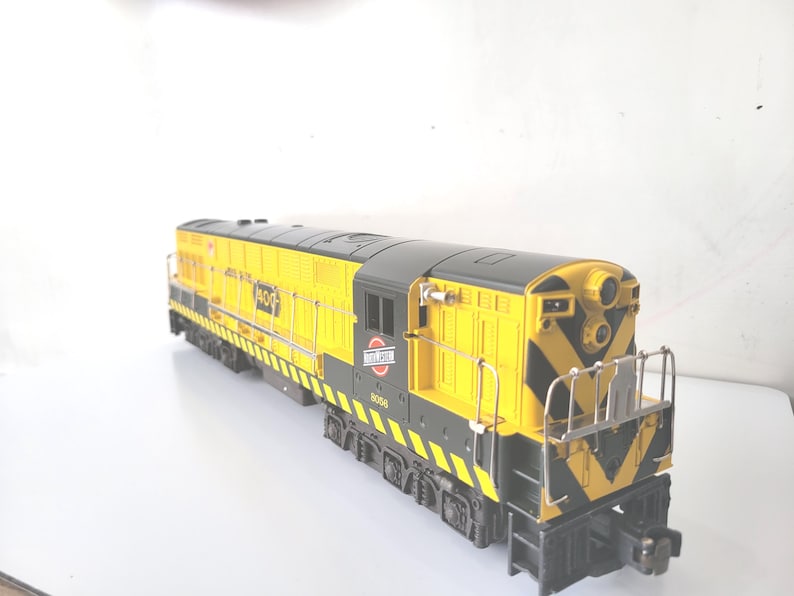 Lionel 8056 C&NW FM Trainmaster Diesel O Gauge - Etsy