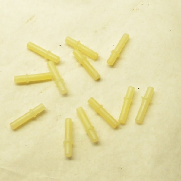 Lionel 011-11 O Gauge Track Insulating Pins