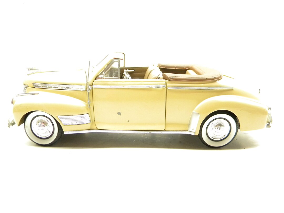 ミニカー ☆絶版☆ダンバリーミント*1/24*1941 Chevrolet Special