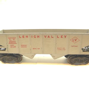 Lionel 6456 Lehigh Valley Hopper  Car   Scarce Painted Gray Version with Maroon Lettering