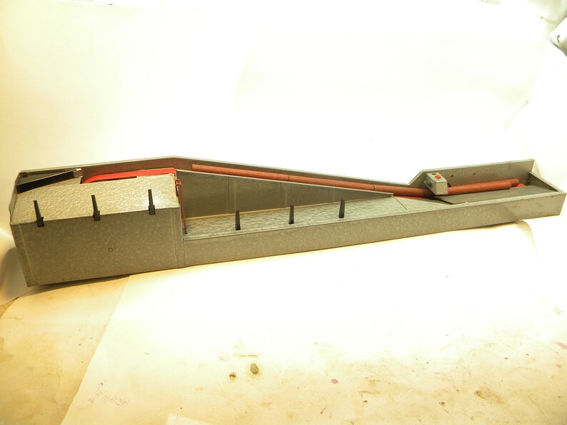 Lionel 364 shops Operating Log Loader 1948-1957 O Gauge Accessory
