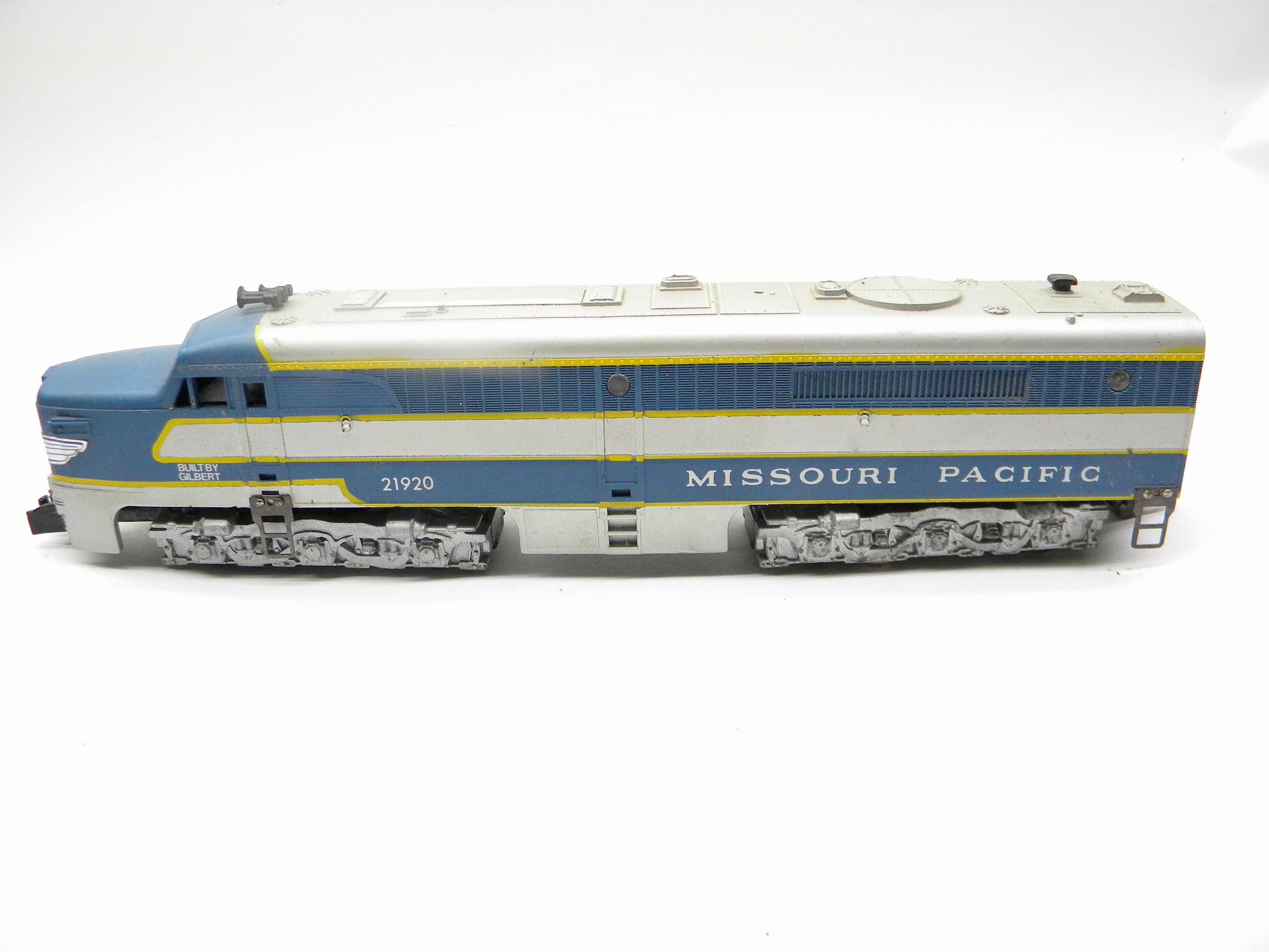 ワーゲン 救急車 - ローンスター フライヤーズ #20 American Flyer 21920 Missouri Pacific Alco Diesel Power A Unit