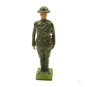 Vintage W. Britains Royal Artillery Infantry Soldier   Made in England