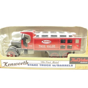 Ertl B424 1925 Kenworth Stake Truck w/ Barrels   Die-cast  1:34 Scale