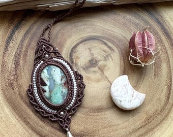 Collier pendentif macramé calcédoine verte - Bijoux tendance bohème fait main