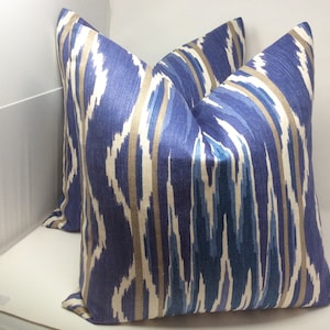 Para poszewek na poduszki Moody Blue Designer - P Kaufmann „Kasbah” tkanina lniana - odcienie niebieskiego/brązu - niewidoczne zamki - poszewki 20x20