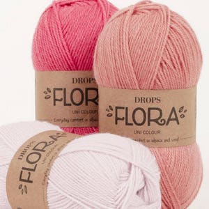 DROPS Flora 65% Wool, 35 Alpaca YARNS DROPS Flora : 50 g = approx 210 m  4 ply Everyday comfort in alpaca and wool  Drops Retailer