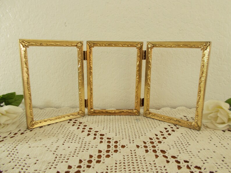 Vintage Ornate Gold Metal Hinged Picture Frame 3 5 X 7 Photo Image 0