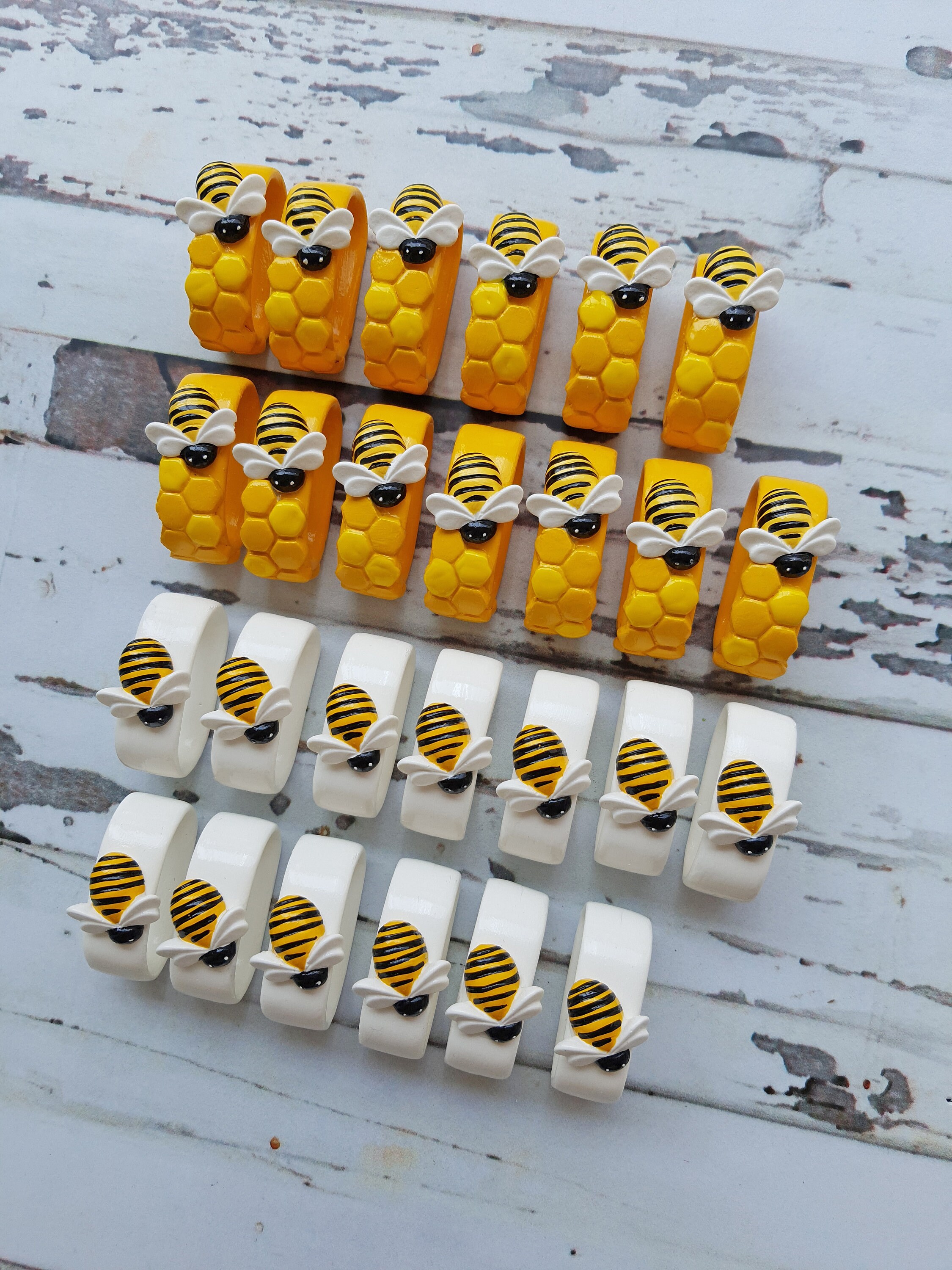 Honey Bee Napkin Rings, Yellow Napkin Rings, Bumble Bee Napkin Rings, Bee Table Decor