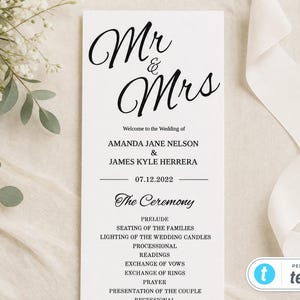 Puede incluir: Una tarjeta de programa de boda vertical blanca con texto negro que dice Mr & Mrs, Welcome to the Wedding of AMANDA JANE NELSON & JAMES KYLE HERRERA, 07.12.2022 y The Ceremony, seguido de una lista de eventos que incluye preludio y votos.