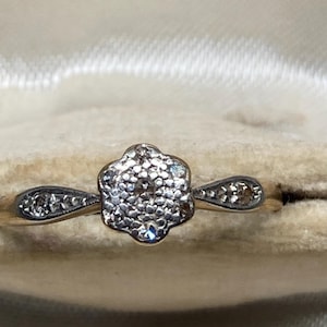 Antique Art Deco 1920s 18Ct Gold Platinum & Old Cut Diamond Daisy Ring Size P