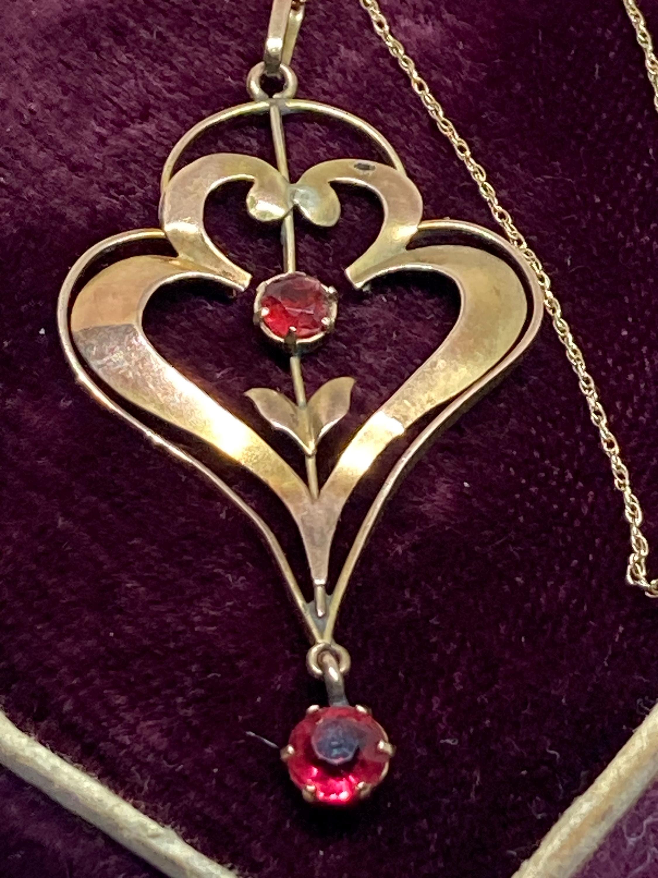 アンティーク ビクトリア朝 ガーネット ペンダント ネックレス: 9Ct