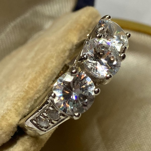 A Stunning Sterling Silver and Brilliant Cut Cubic Zirconia Three Stone Trilogy Ring Engagement/Cocktail Ring Size L