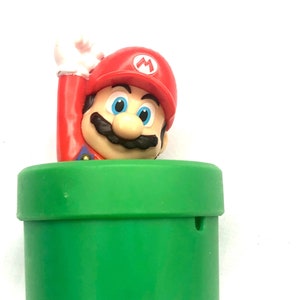 Mario Nintendo Warp Tube Pipe Mario Happy Meal McDonald&#39;s Zabawka 2022