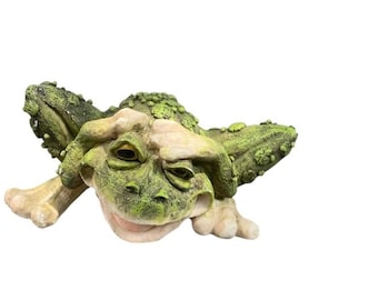 Figura vintage de resina de rana feliz y riendo, divertida y linda figura de rana